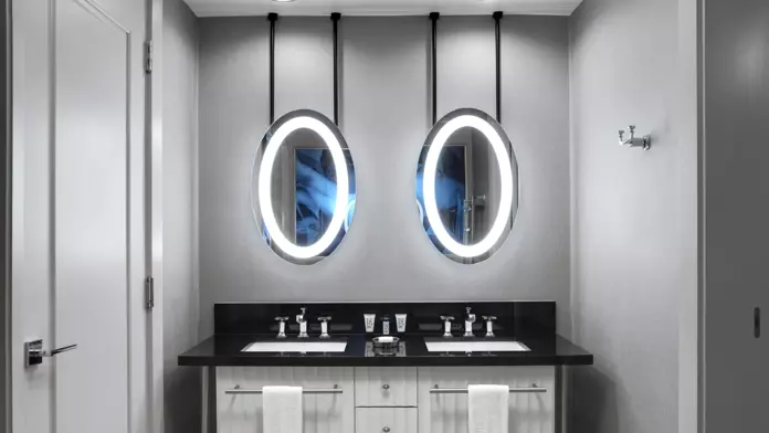 Room Image for Honeymoon Suite