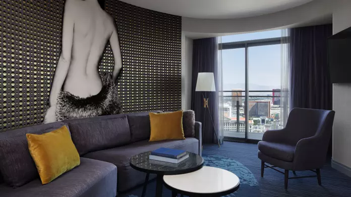 Room Image for Honeymoon Suite