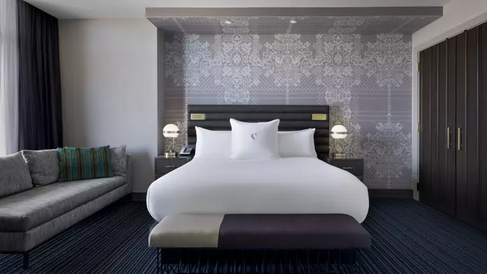 Room Image for Honeymoon Suite